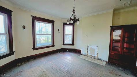 614 Cutler Street Marietta OH 45750