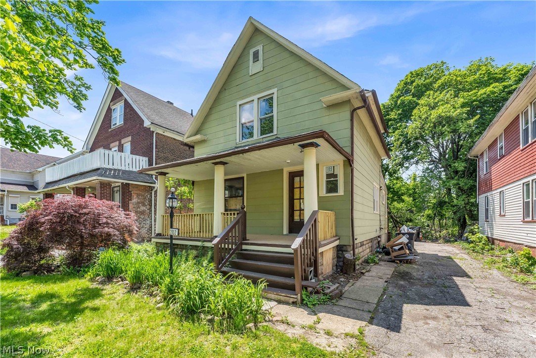 2652 E 115th Street Cleveland OH 44104