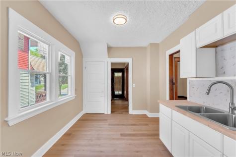 2652 E 115th Street Cleveland OH 44104