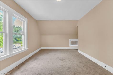 2652 E 115th Street Cleveland OH 44104