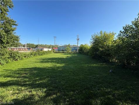 2806 3rd Street NE Canton OH 44704