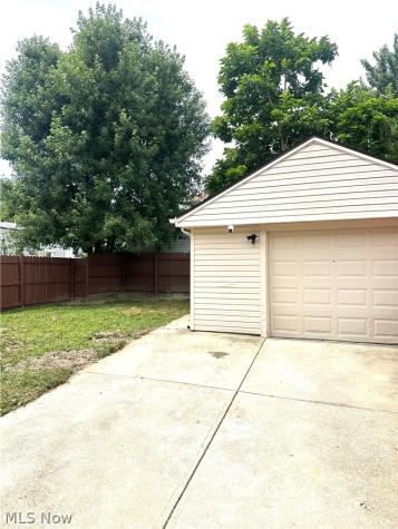 3446 W 136th Street Cleveland OH 44111