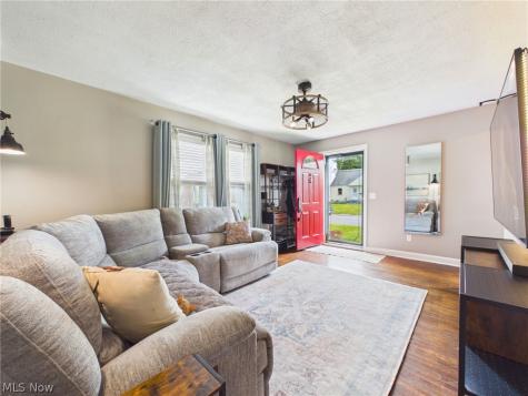 1207 Havana Place NE Canton OH 44714