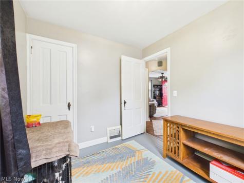 1207 Havana Place NE Canton OH 44714