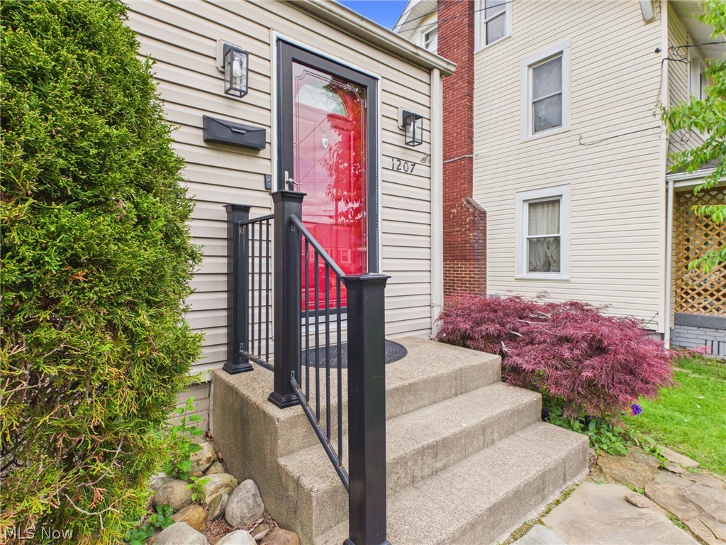 1207 Havana Place NE Canton OH 44714