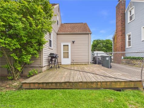 1207 Havana Place NE Canton OH 44714