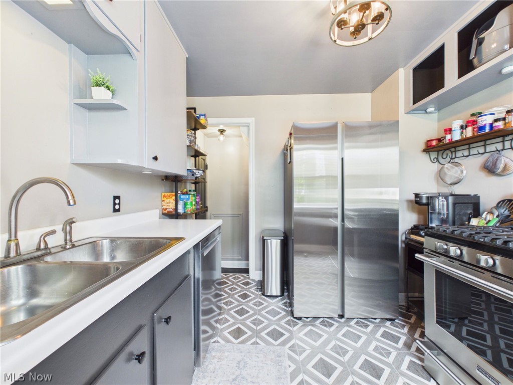 1207 Havana Place NE Canton OH 44714