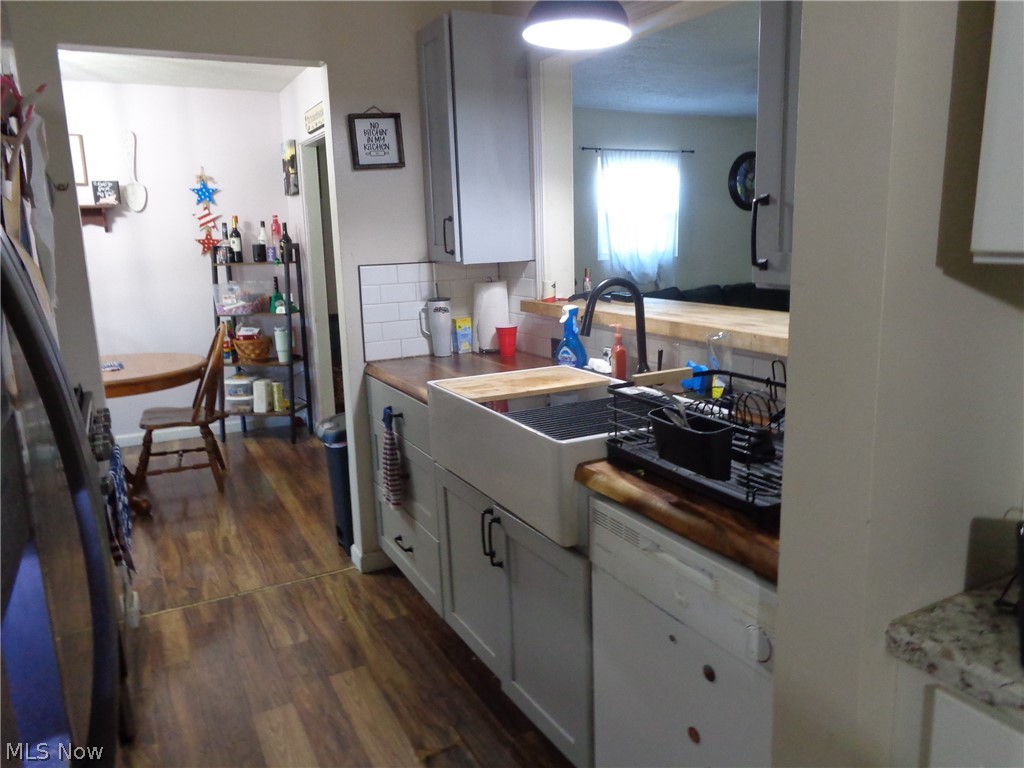 4711 Marcie Drive Old Brooklyn OH 44109