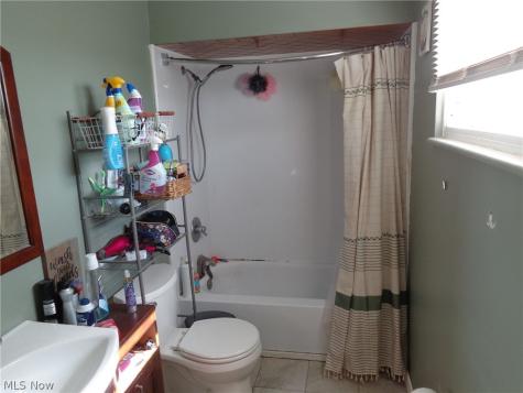 4711 Marcie Drive Cleveland OH 44109