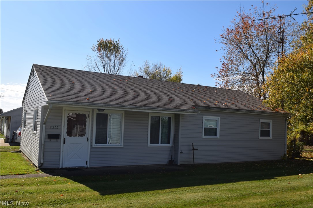 2233 Maxine Avenue NE Canton OH 44705