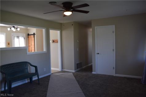 2233 Maxine Avenue NE Canton OH 44705