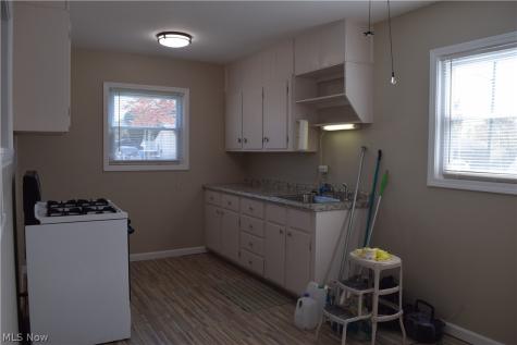 2233 Maxine Avenue NE Canton OH 44705