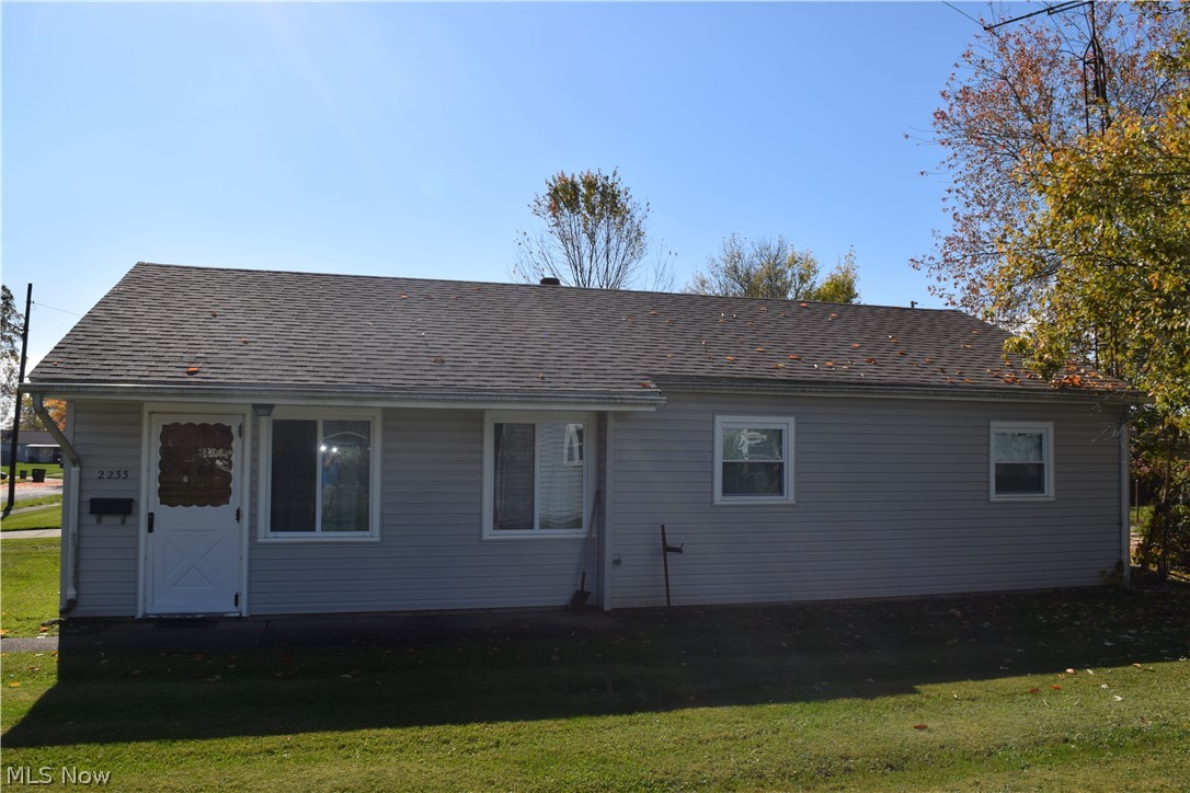 2233 Maxine Avenue NE Canton OH 44705
