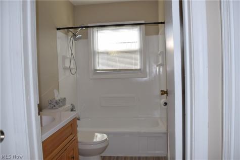 2233 Maxine Avenue NE Canton OH 44705