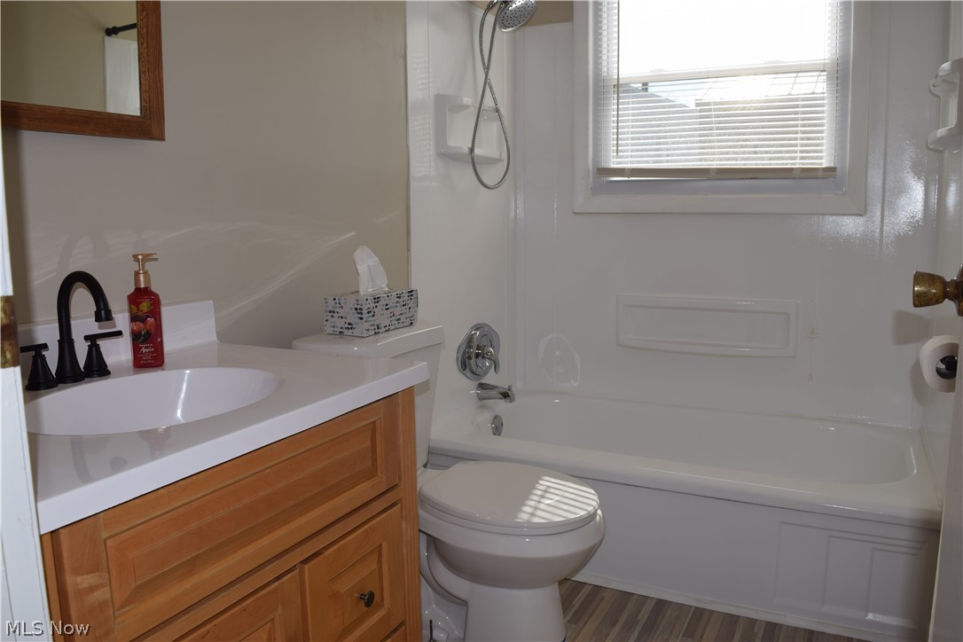 2233 Maxine Avenue NE Canton OH 44705