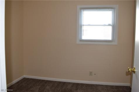 2233 Maxine Avenue NE Canton OH 44705