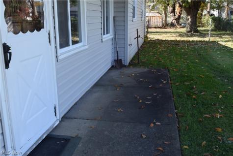 2233 Maxine Avenue NE Canton OH 44705