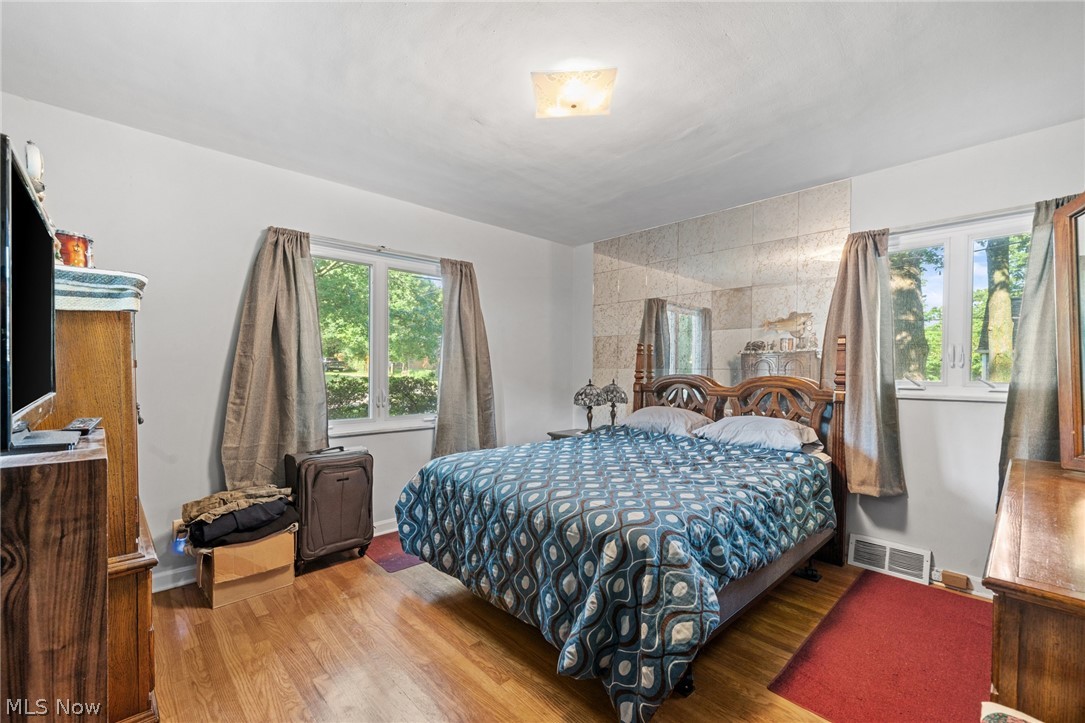 4714 W Ridgewood Drive Parma OH 44134