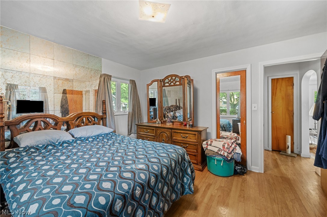 4714 W Ridgewood Drive Parma OH 44134