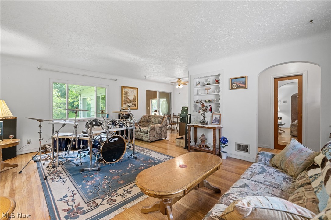 4714 W Ridgewood Drive Parma OH 44134