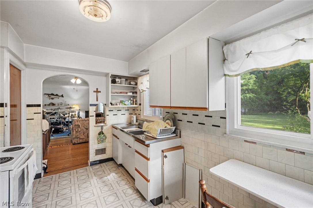 4714 W Ridgewood Drive Parma OH 44134