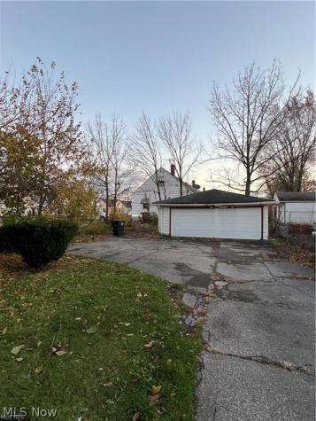 14906 Harvard Avenue Cleveland OH 44128