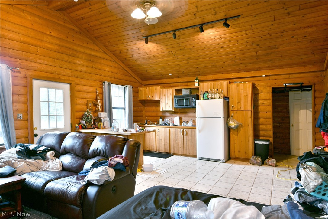 4000 Custer Orangeville Road NE Burghill OH 44404
