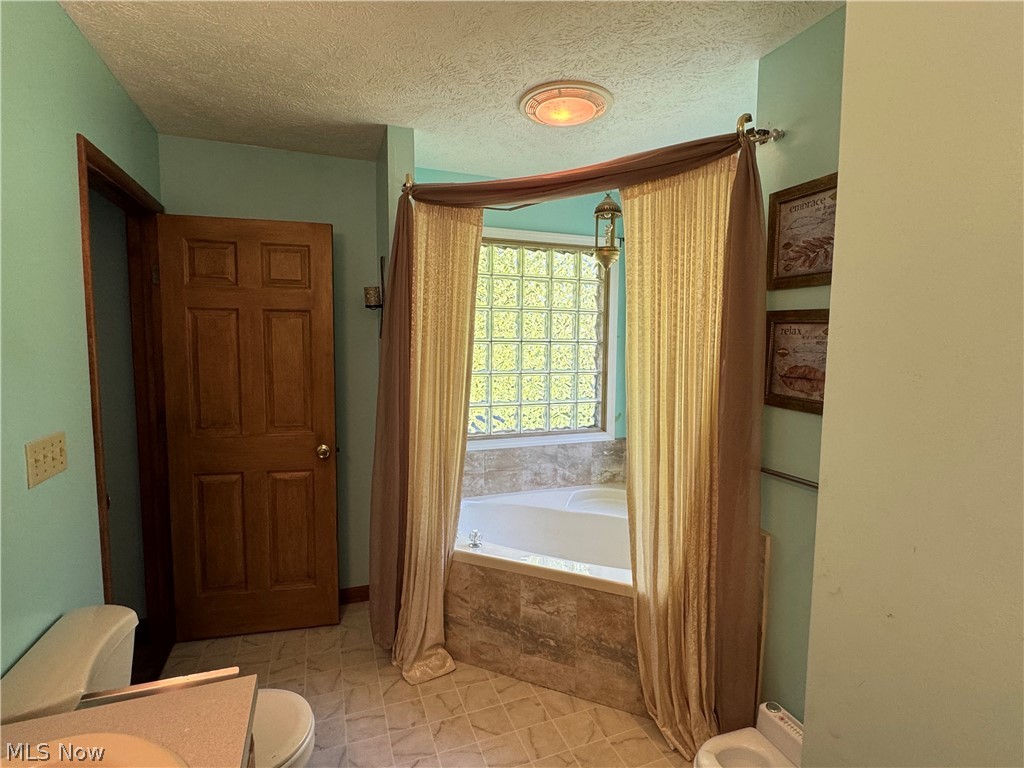 1696 Concord Court Roaming Shores OH 44084