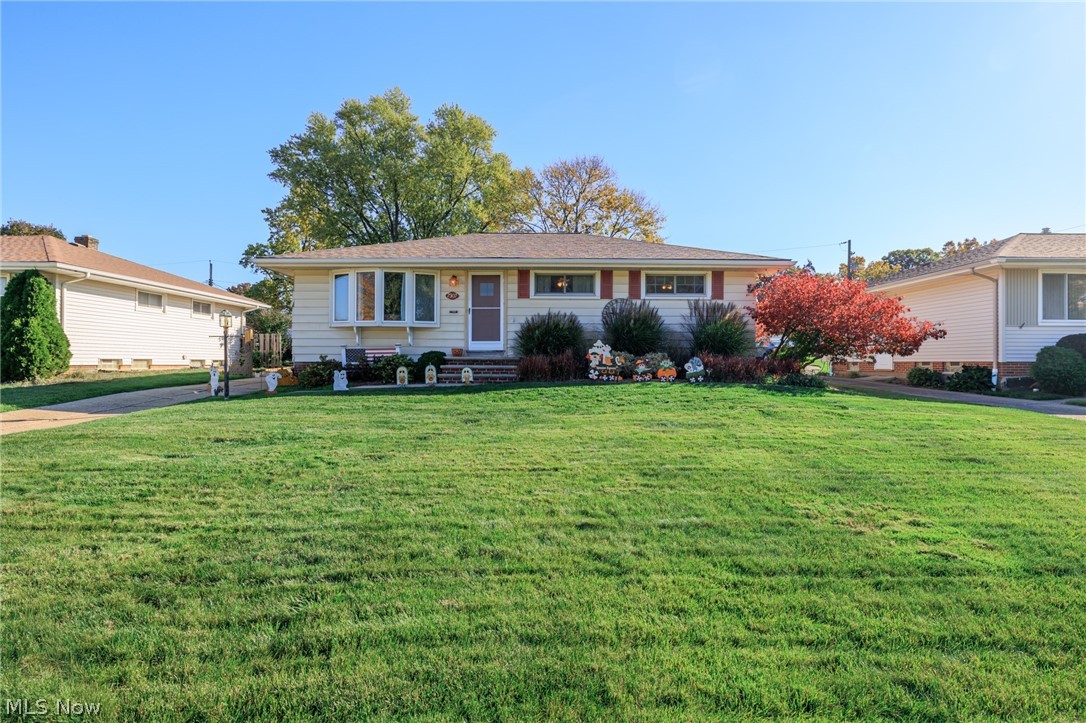 7307 Nobb Hill Drive Parma OH 44130