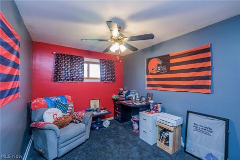 7307 Nobb Hill Drive Parma OH 44130