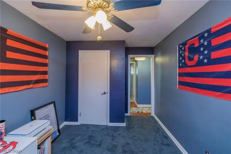 7307 Nobb Hill Drive Parma OH 44130