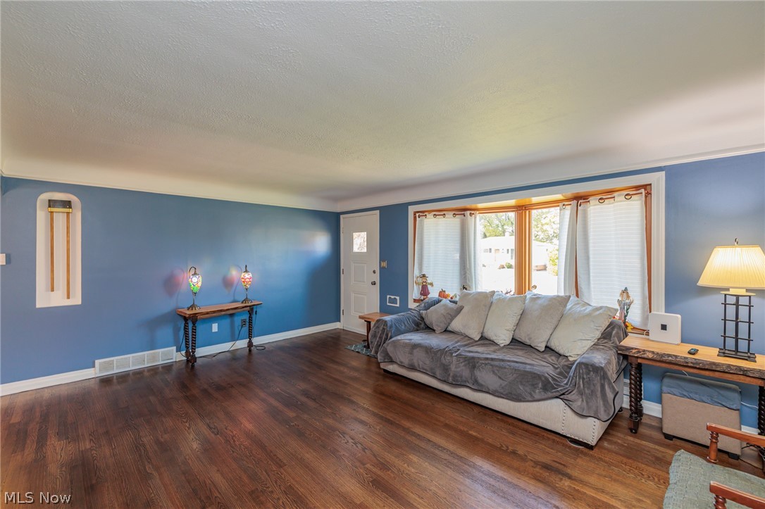 7307 Nobb Hill Drive Parma OH 44130
