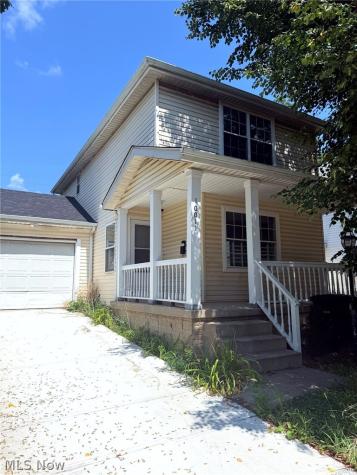 10011 Hulda Avenue Cleveland OH 44104
