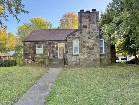 2821 Connecticut Street SW Massillon OH 44646