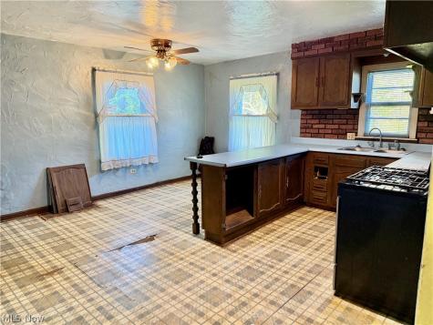 2821 Connecticut Street SW Massillon OH 44646