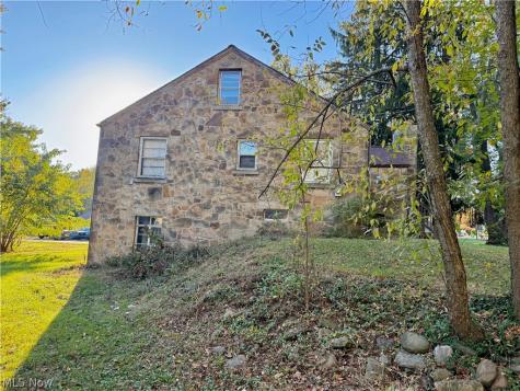 2821 Connecticut Street SW Massillon OH 44646