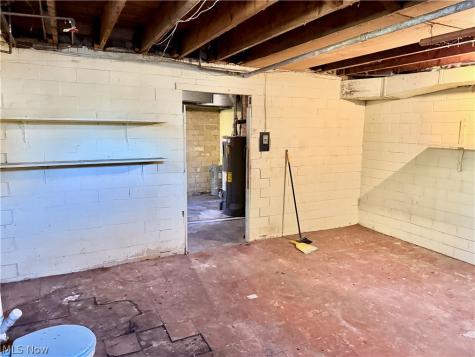 2821 Connecticut Street SW Massillon OH 44646