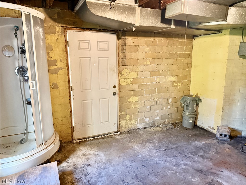 2821 Connecticut Street SW Massillon OH 44646