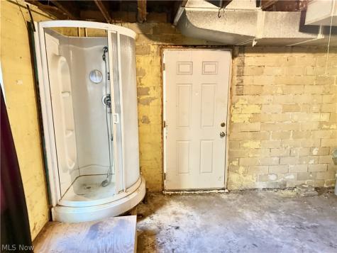 2821 Connecticut Street SW Massillon OH 44646
