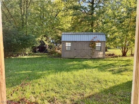 2821 Connecticut Street SW Massillon OH 44646