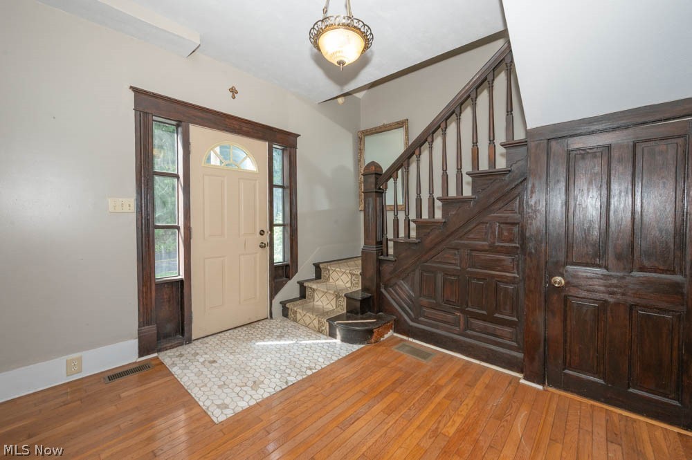 452 E Main Street East Palestine OH 44413
