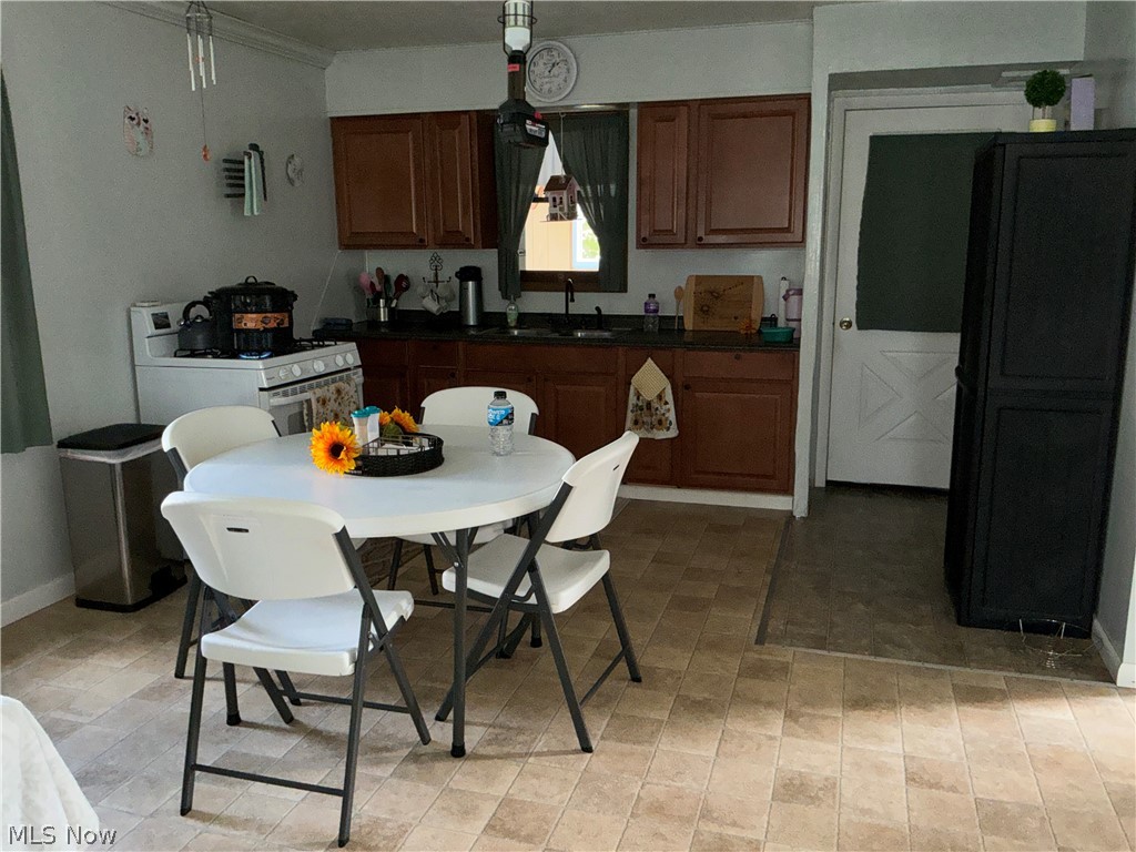 5307 Kinsman Road Middlefield OH 44062
