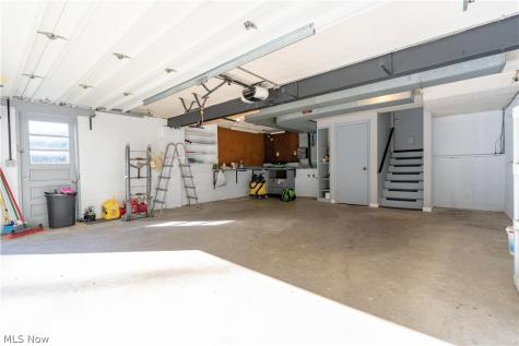 1734 E Broad Street Louisville OH 44641