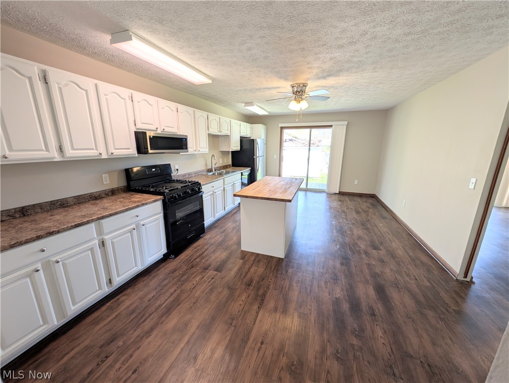 17604 Olive Avenue Lake Milton OH 44429