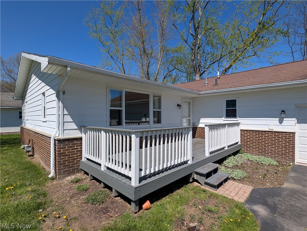 17604 Olive Avenue Lake Milton OH 44429