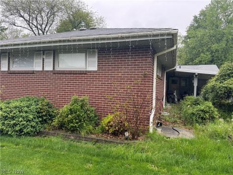 5606 Chandler Avenue NW North Canton OH 44720