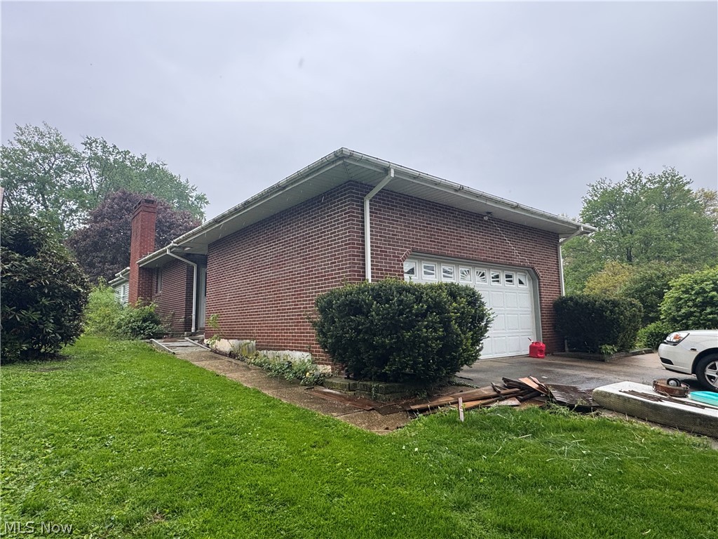 5606 Chandler Avenue NW North Canton OH 44720
