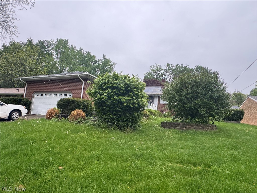5606 Chandler Avenue NW North Canton OH 44720