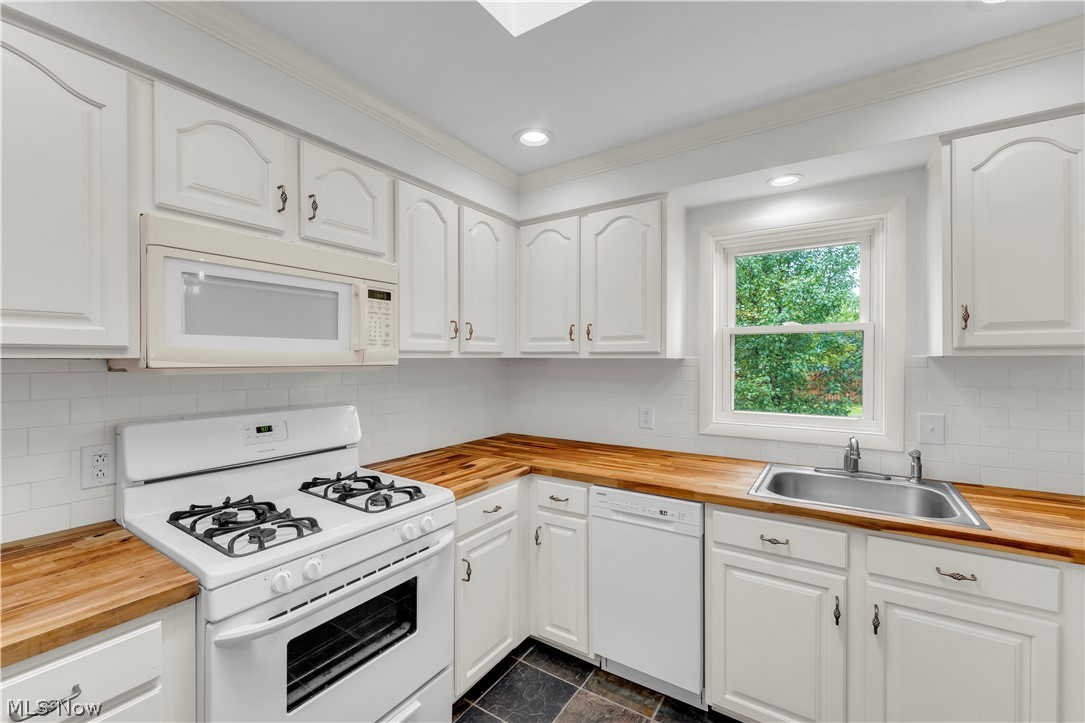 4405 Forestwood Drive Parma OH 44134