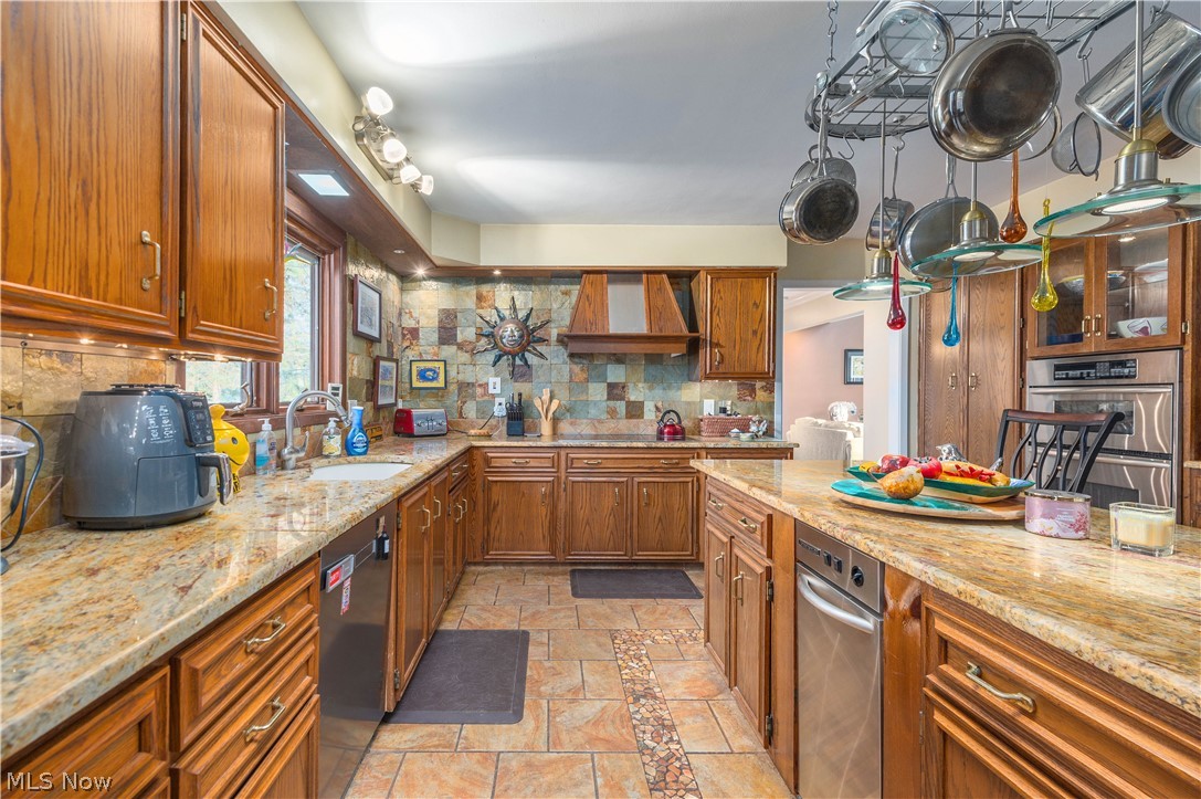 6880 Cliffside Drive Vermilion OH 44089